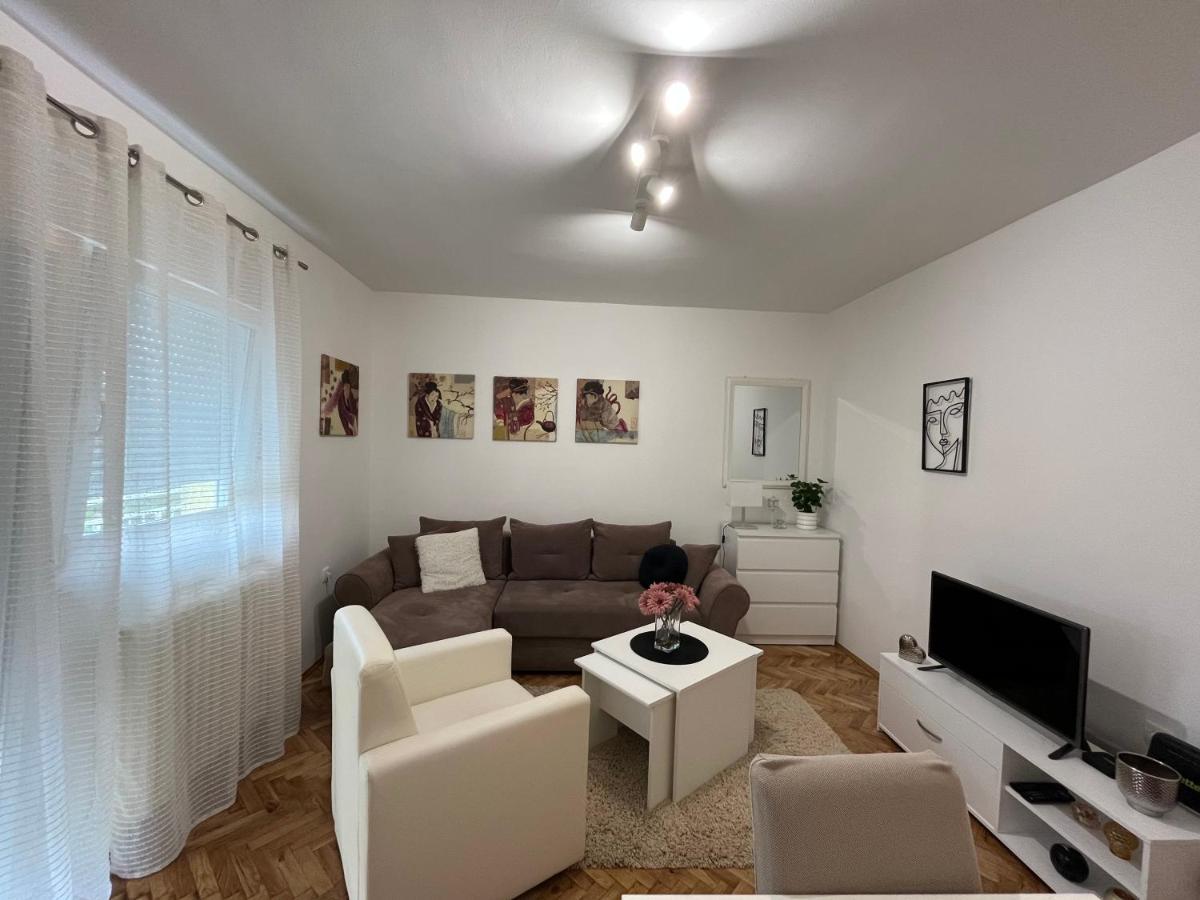 Apartment Sophie Нови Сад Екстериор снимка